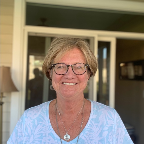 Meet your Posher, Laurel - Picture 3 of 4